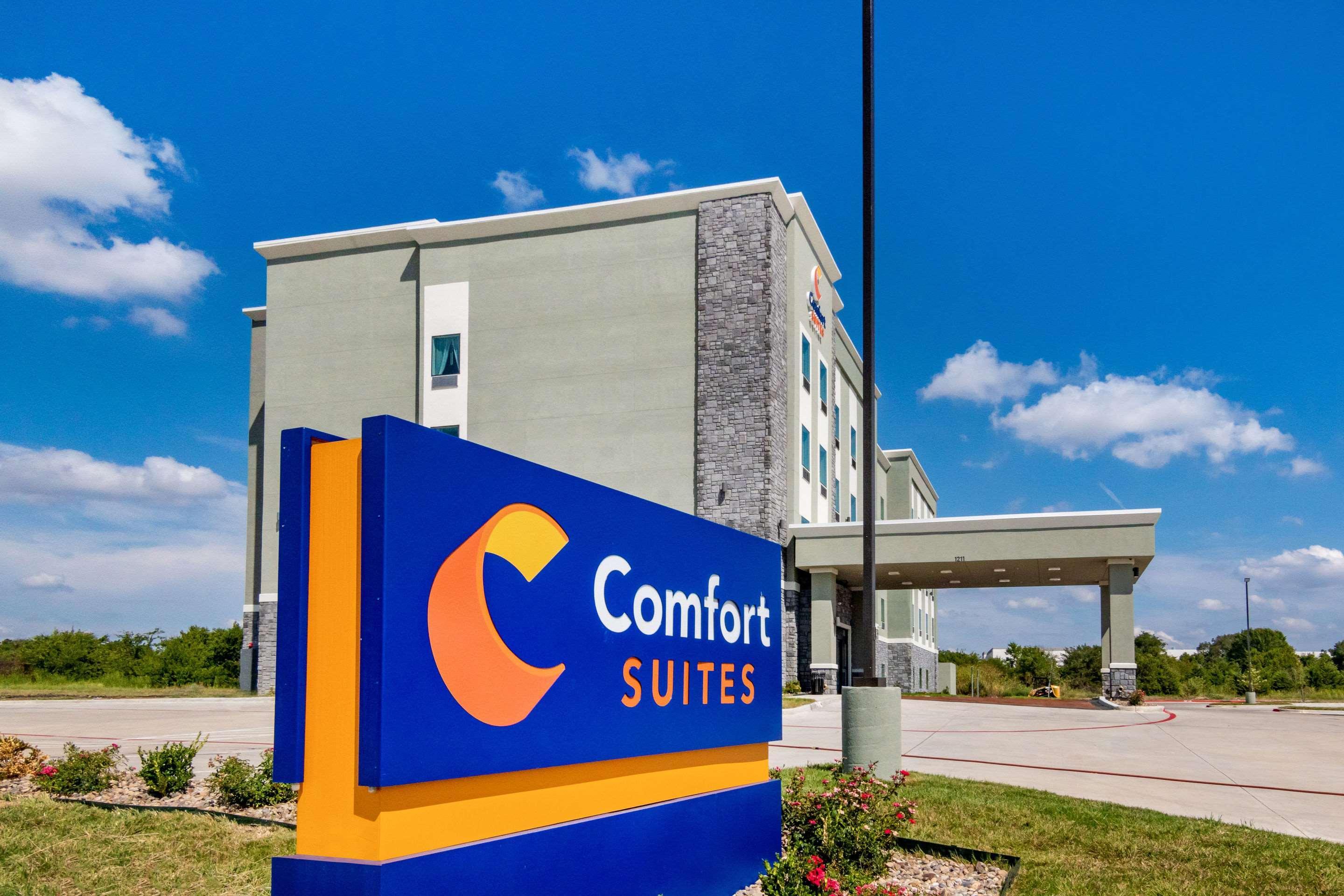 Comfort Suites Desoto Dallas South Exteriör bild